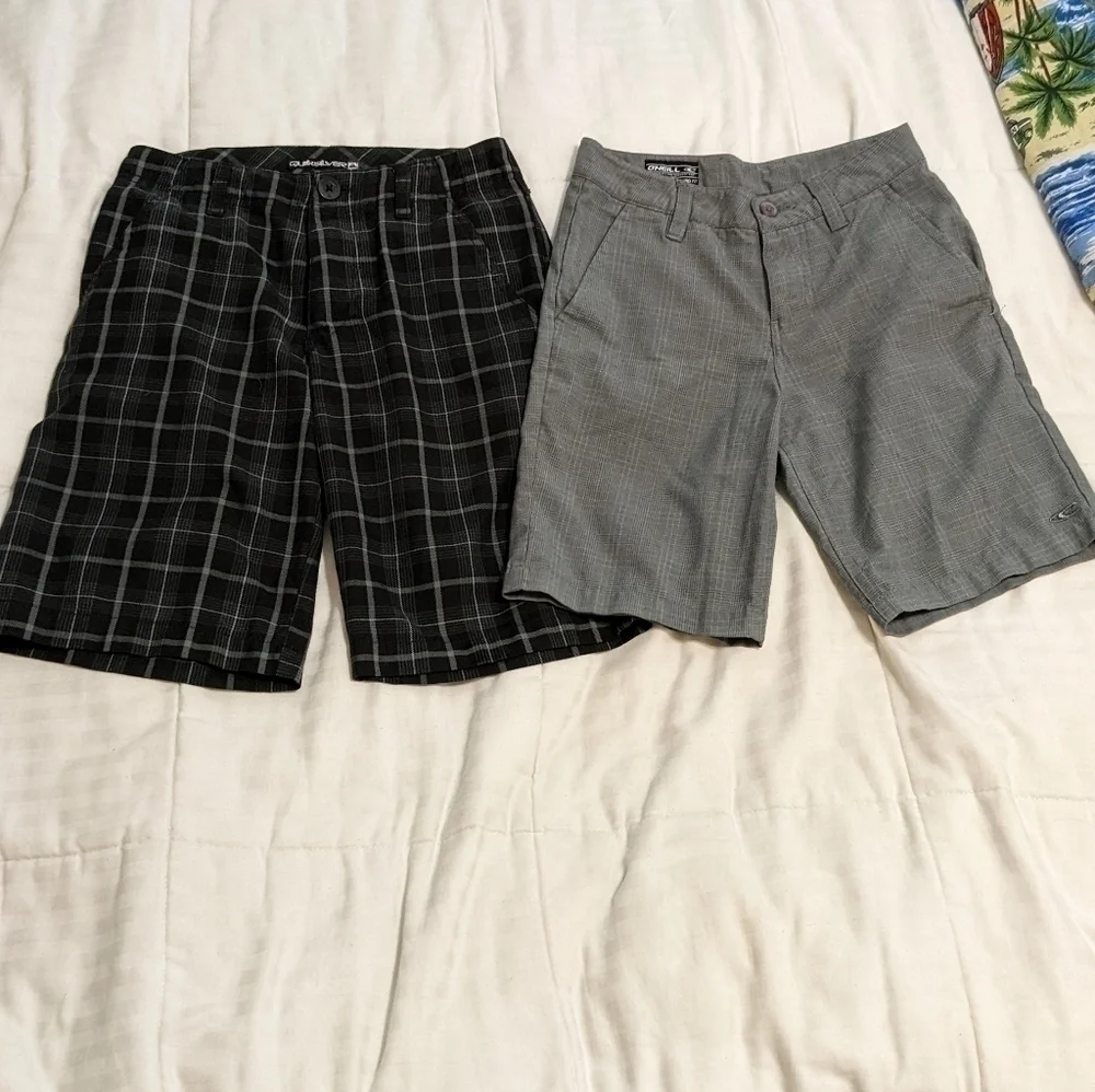 𝅺quicksilver plaid shorts size 23